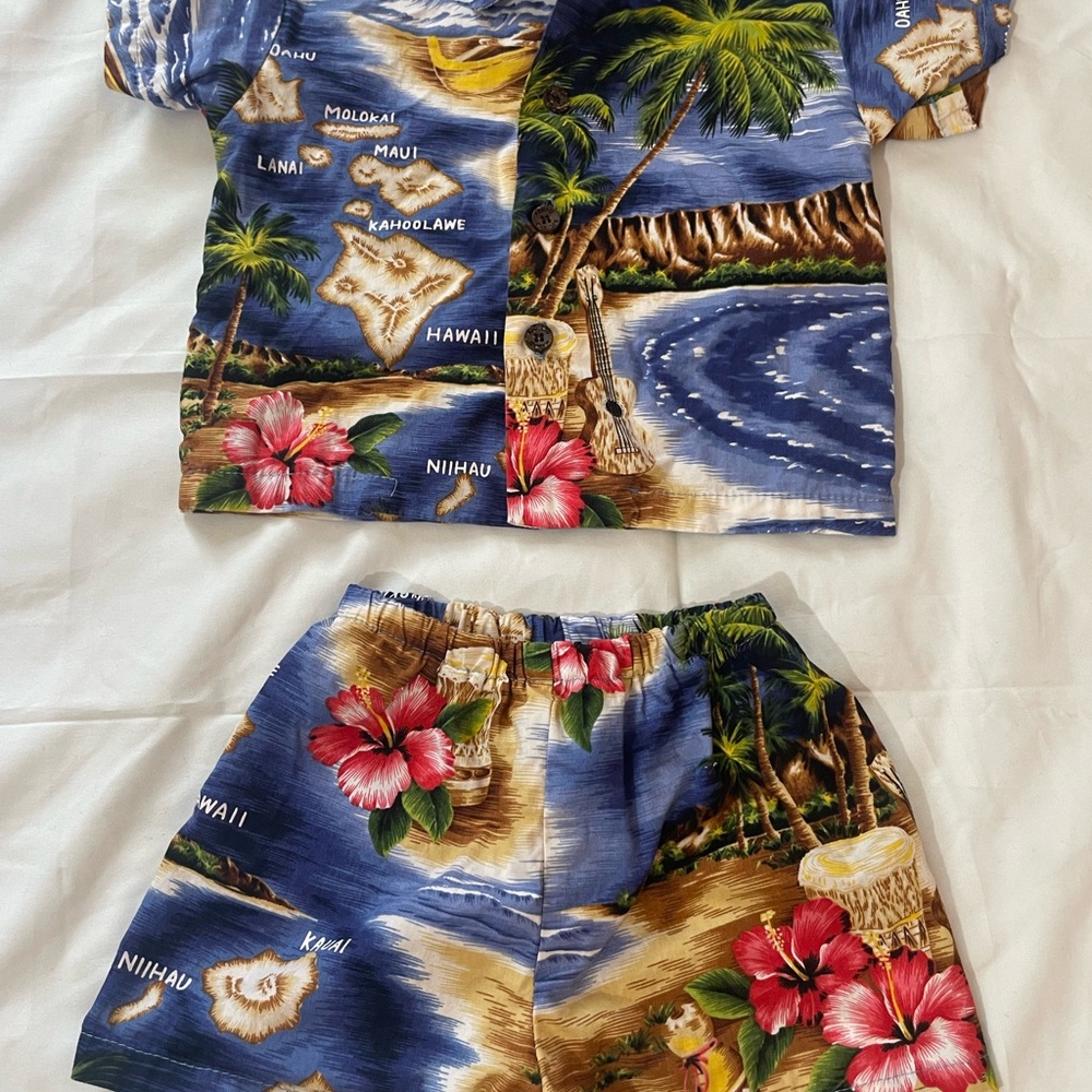 Nui Nalu Hawaiian Shirt and Shorts Set with Tropical Print size 18M